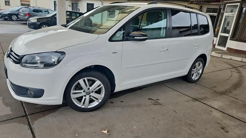 Gebraucht VW Touran 105 PS (77 kW) 2012 Weiß Van / Kleinbus
