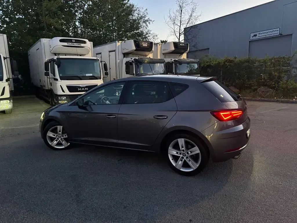Gebraucht Seat Leon FR 150 PS (110 kW) 2018 Grau Limousine