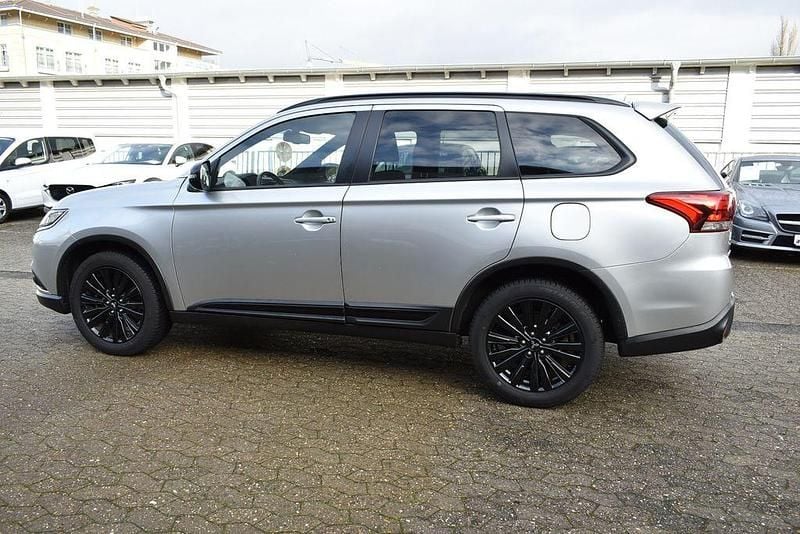 Gebraucht Mitsubishi Outlander Spirit+ 150 PS (110 kW) 2021 Silber SUV