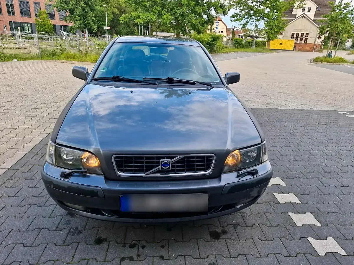 Gebraucht Volvo V40 163 PS (119 kW) 2001 Silber Kombi