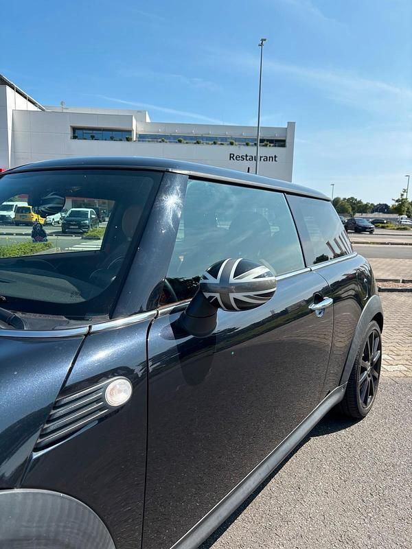 Gebraucht Mini Cooper 120 PS (88 kW) 2007 Schwarz Kleinwagen