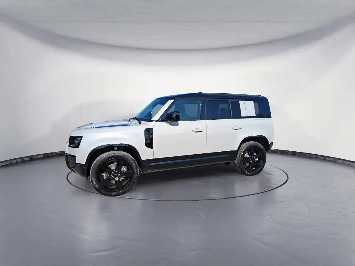 Neu Land Rover Defender SE Dynamic 249 PS (183 kW) 2026 Grau SUV