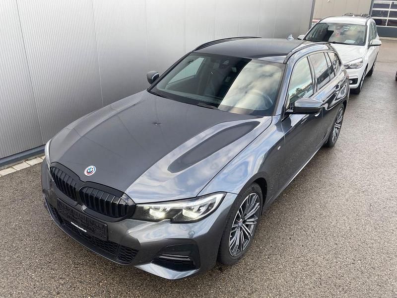 Gebraucht BMW 318 M Sport 150 PS (110 kW) 2022 Grau Limousine