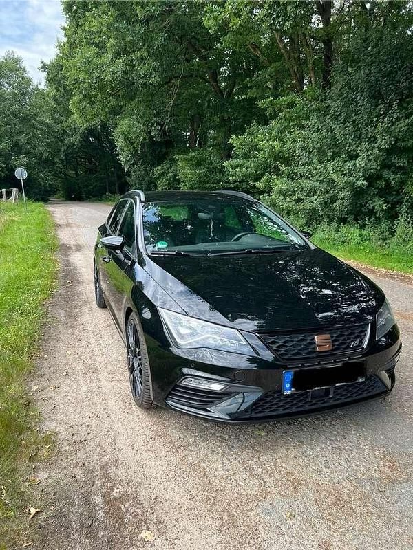 Schwarz Gebraucht 2019 Cupra Leon Kombi | 23.500 € (Fairer Preis) - Bild 1/4