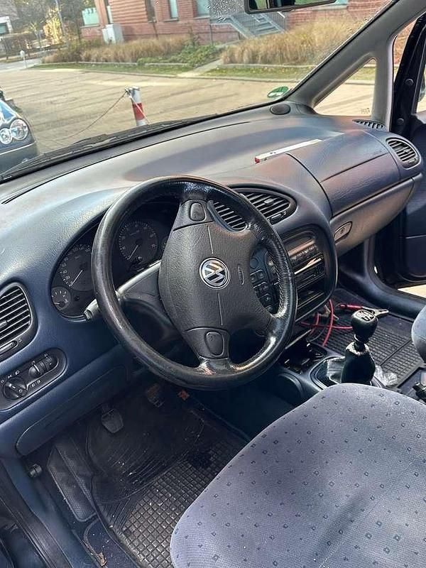 Gebraucht VW Sharan Comfortline 150 PS (110 kW) 2000 Schwarz Van / Kleinbus