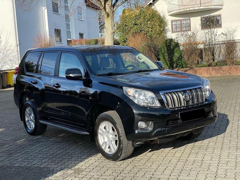 Gebraucht Toyota Land Cruiser Executive 190 PS (139 kW) 2012 Schwarz SUV