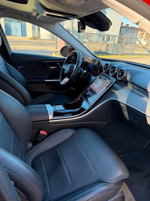 Gebraucht Mercedes C300e 313 PS (230 kW) 2022 Rot Limousine