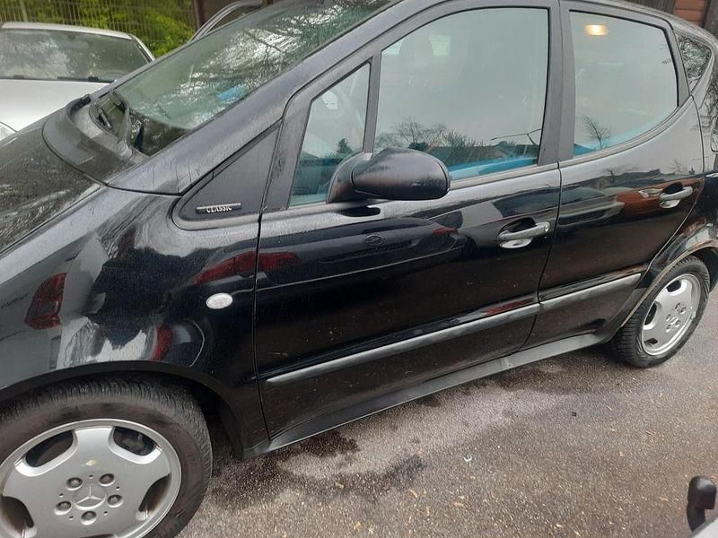 Gebraucht Mercedes A140 Elegance 82 PS (60 kW) 2002 Schwarz Van / Kleinbus