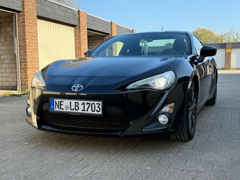 Schwarz Gebraucht 2013 Toyota GT86 GT Coupé | 18.900 € (Fairer Preis) - Bild 1/4