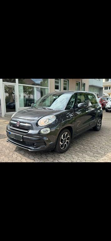 Grau Gebraucht 2018 Fiat 500L Lounge Van / Kleinbus | 7.400 € (Guter Preis) - Bild 1/4