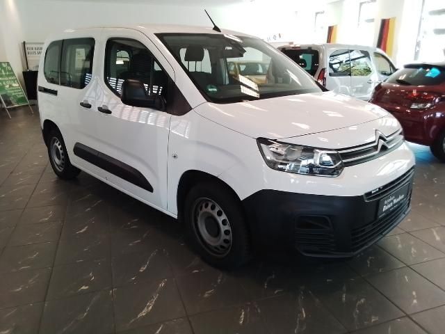 Polarweiss Gebraucht 2021 Citroën Berlingo Live Van / Kleinbus | 15.790 € (Superpreis) - Bild 1/4