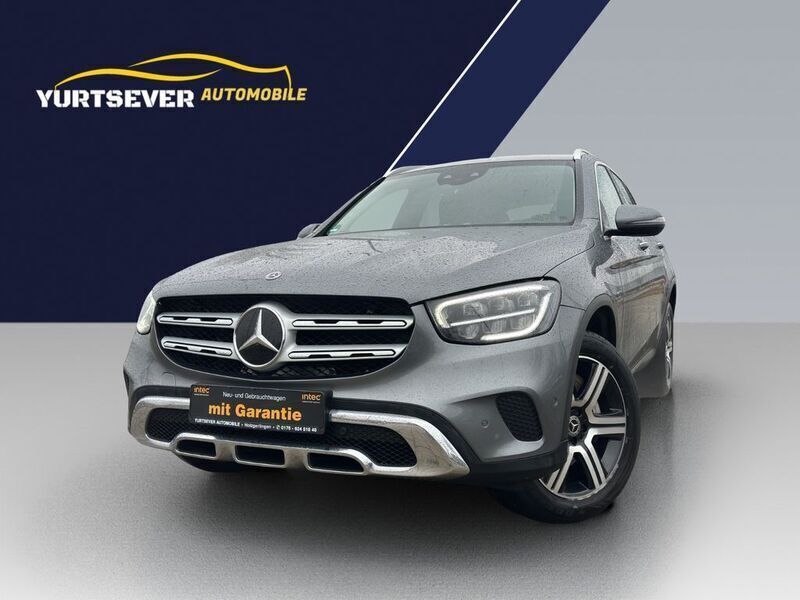 Selenitgrau metalliclack Gebraucht 2020 Mercedes GLC300e SUV | 32.990 € (Fairer Preis) - Bild 1/4
