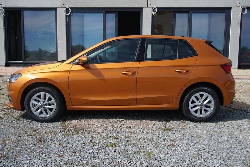 Neu Skoda Fabia 95 PS (69 kW) 2025 Phönix orange metallic Kleinwagen