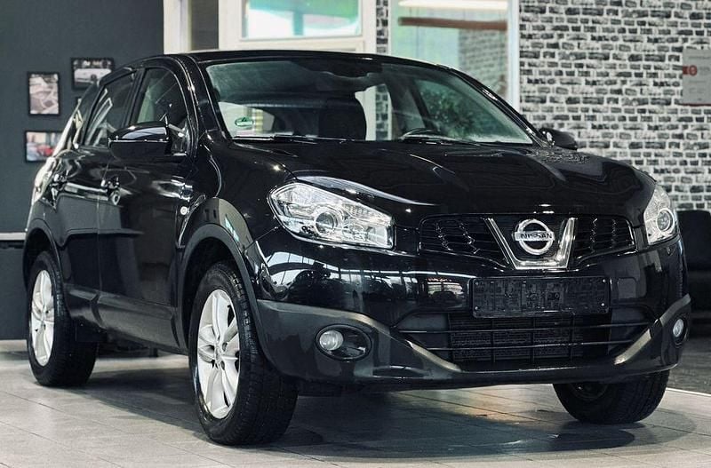 Schwarz Gebraucht 2011 Nissan Qashqai Acenta SUV | 6.890 € (Fairer Preis) - Bild 1/4