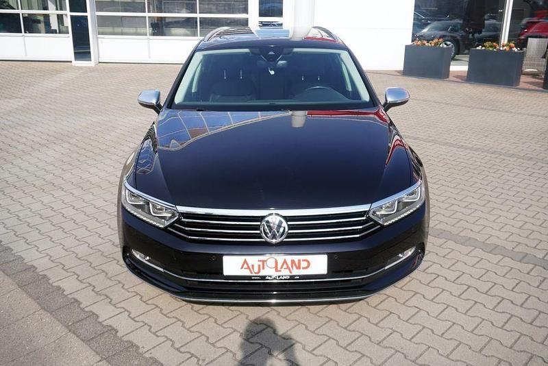 Gebraucht VW Passat Highline 180 PS (132 kW) 2017 Schwarz Kombi