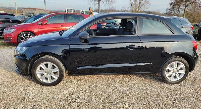 Gebraucht Audi A1 Attraction 90 PS (66 kW) 2013 Schwarz Kleinwagen