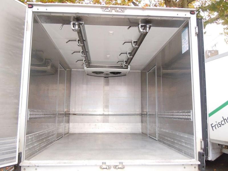 Weiß Gebraucht 2018 Mercedes 316 Van | 22.491 € - Bild 1/4