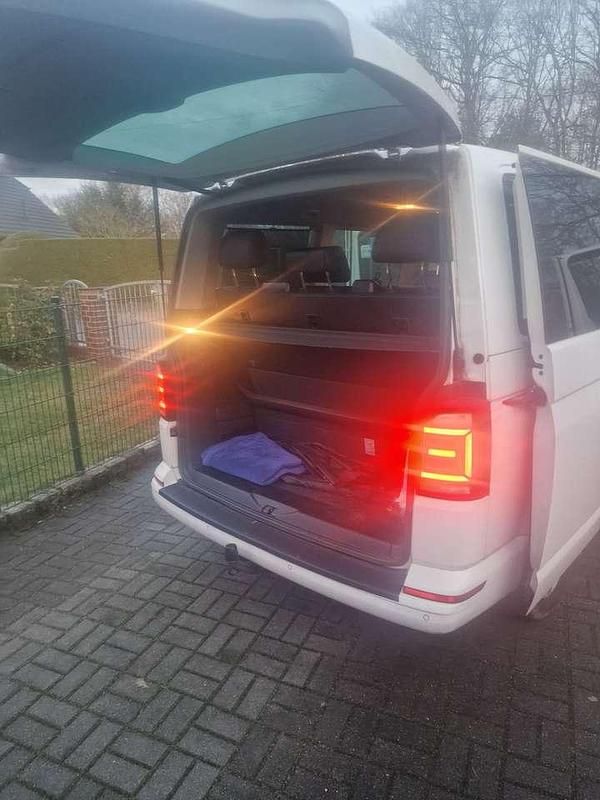 Gebraucht VW Multivan Comfortline 204 PS (150 kW) 2017 Weiß Van