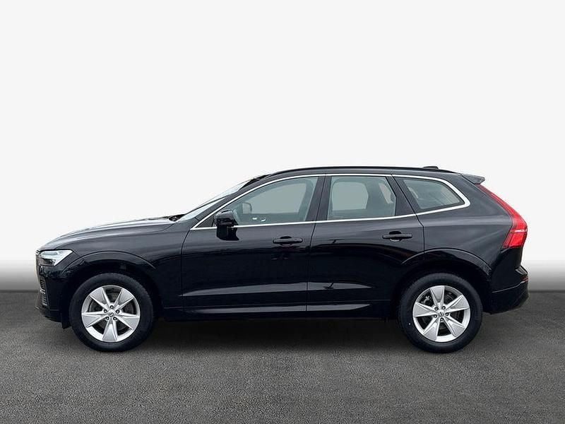 Gebraucht Volvo XC60 Core 197 PS (144 kW) 2022 Black stone SUV