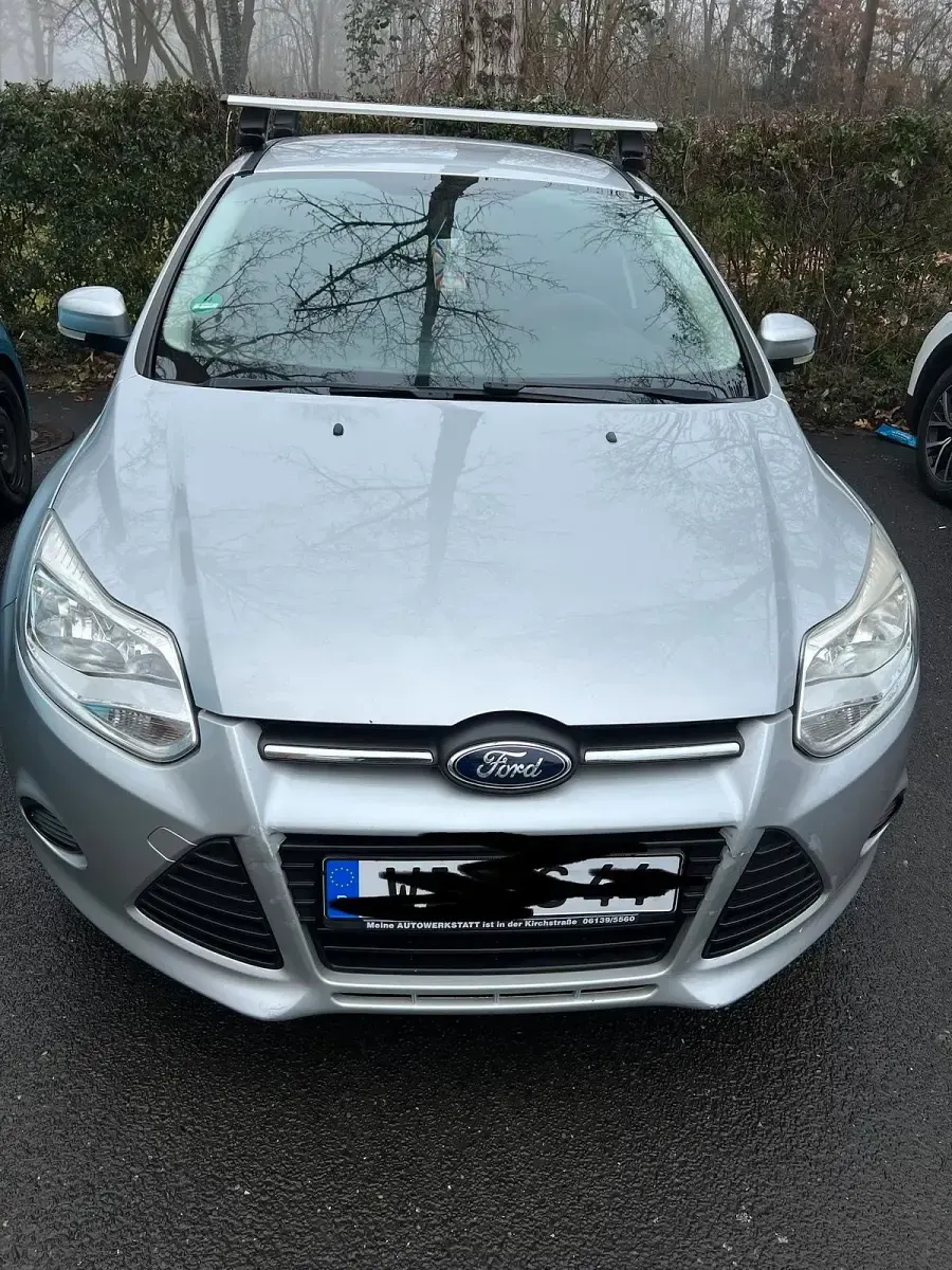 Usado Ford Focus 125 HP (91 kW) 2012 Cinzento Carrinha