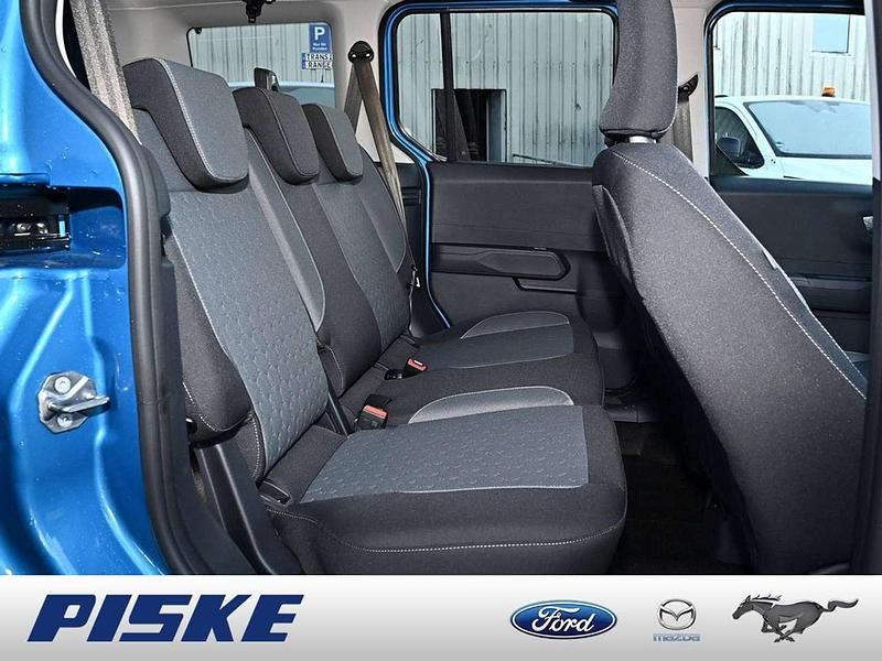 Neu Ford Tourneo Titanium 125 PS (91 kW) 2026 Digital aqua blue Kombi