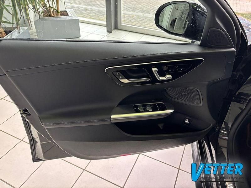 Gebraucht Mercedes C180 AMG 170 PS (125 kW) 2024 Grau Kombi