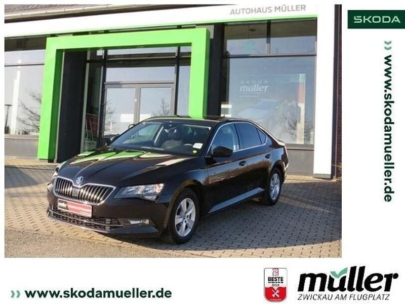 Gebraucht Skoda Superb Ambition 180 PS (132 kW) 2015 Schwarz (schwarzmagic perleffekt) Limousine