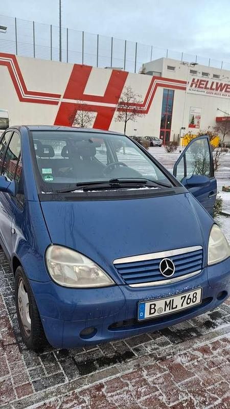 Blau Gebraucht 1998 Mercedes A160 Elegance Limousine | 1.750 € (Fairer Preis) - Bild 1/4