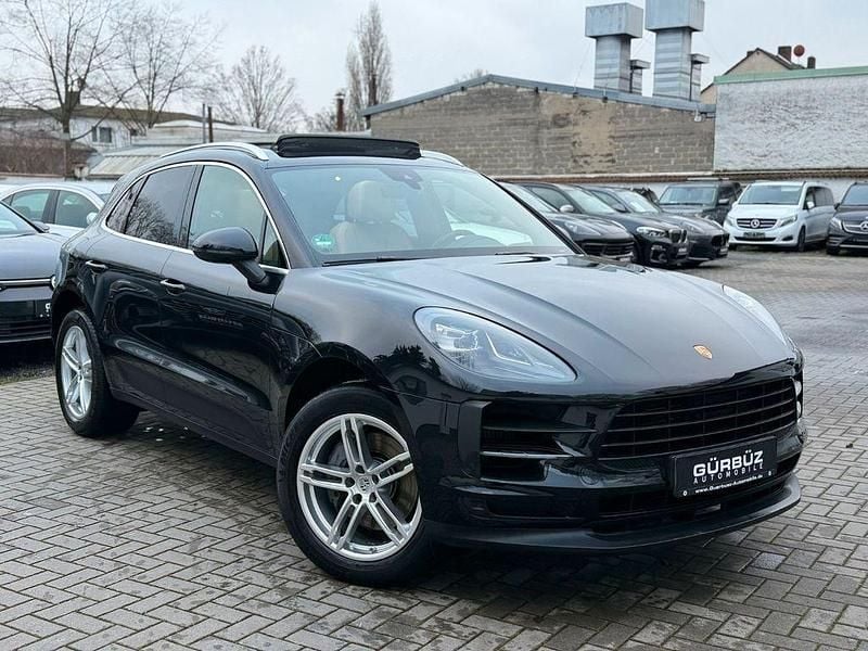 Tiefschwarz Gebraucht 2020 Porsche Macan S SUV | 49.900 € (Fairer Preis) - Bild 1/4