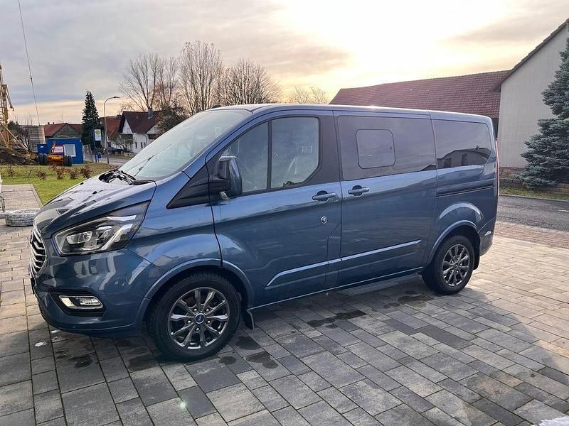 Blau Gebraucht 2020 Ford Tourneo Titanium X Van / Kleinbus | 27.000 € (Superpreis) - Bild 1/4