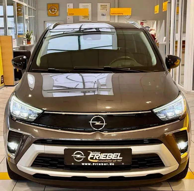 Gebraucht Opel Crossland Ultimate 131 PS (96 kW) 2022 Mondstein grau/e:vulkan grau SUV