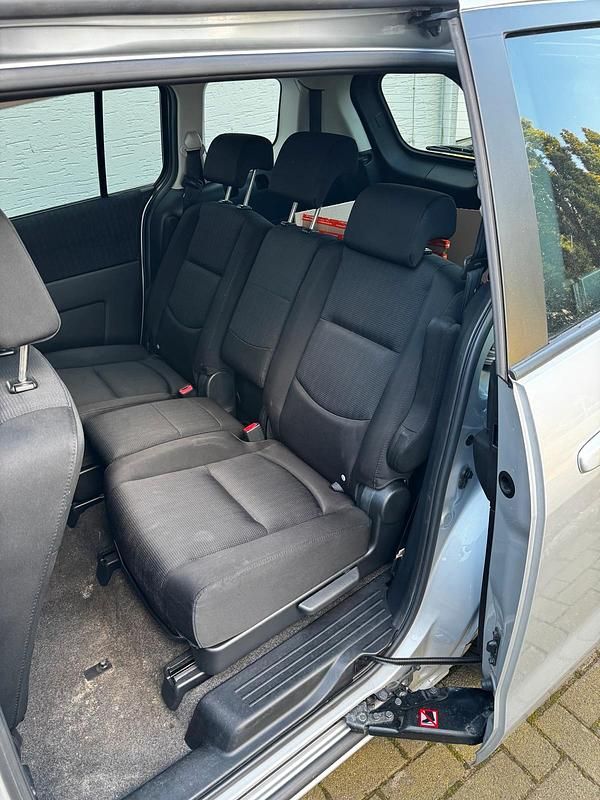 Gebraucht Mazda 5 115 PS (84 kW) 2010 Silber Van / Kleinbus