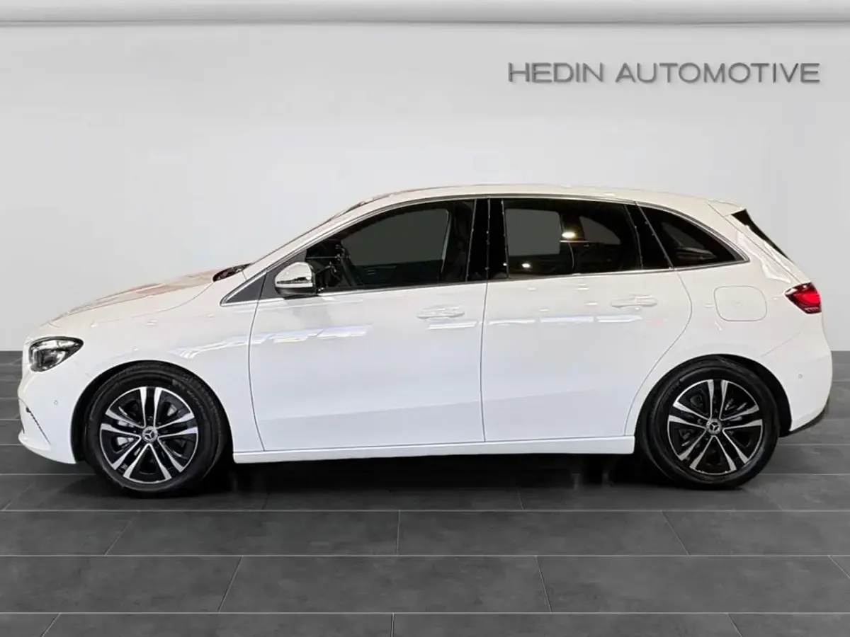 Gebraucht Mercedes B220 Progressive 190 PS (139 kW) 2025 Weiß Kleinwagen