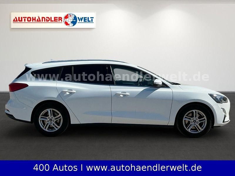 Gebraucht Ford Focus Cool & Connect 125 PS (91 kW) 2019 Weiß Kombi