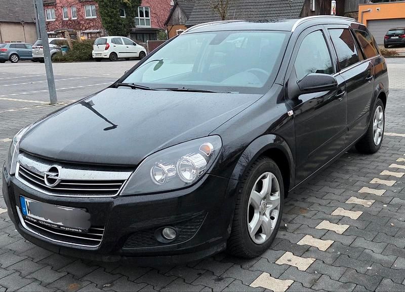 Schwarz Gebraucht 2008 Opel Astra Kombi | 3.950 € (Teuer) - Bild 1/4