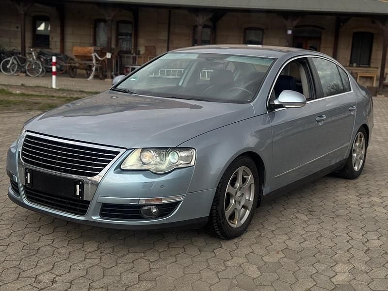 Gebraucht VW Passat 200 PS (147 kW) 2005 Silber Limousine