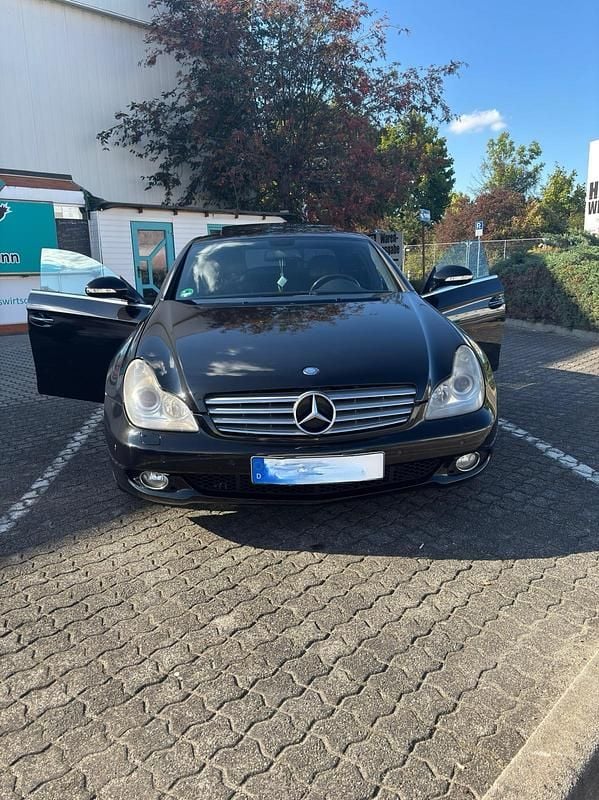 Schwarz Gebraucht 2006 Mercedes CLS350 Coupé | 4.300 € (Guter Preis) - Bild 1/4