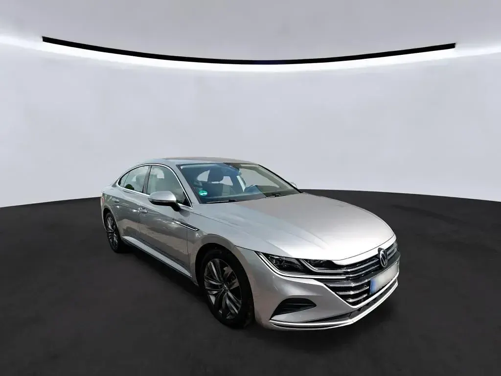 Gebraucht VW Arteon Basis 150 PS (110 kW) 2022 Silber Limousine