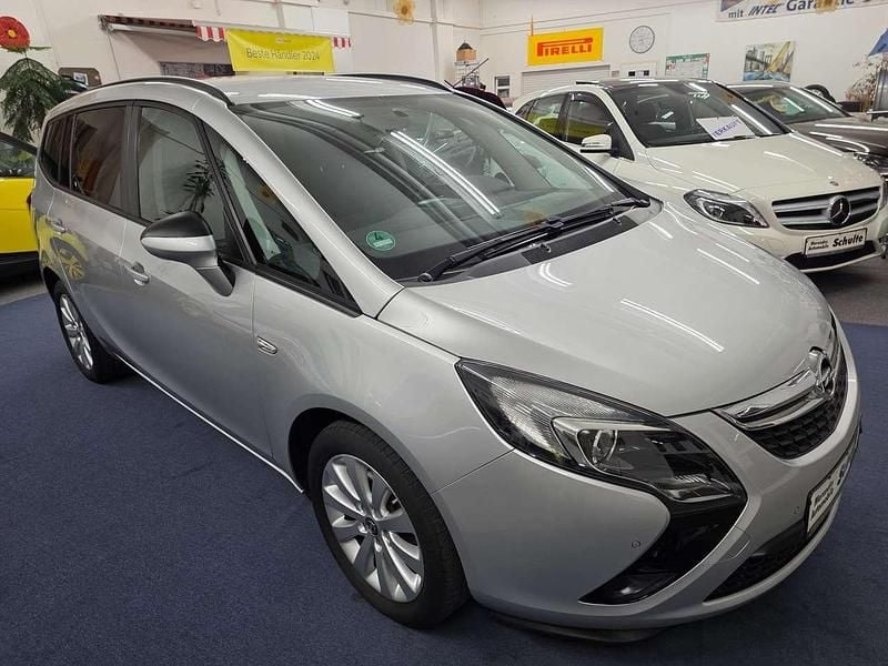 Silber Gebraucht 2015 Opel Zafira Edition Van / Kleinbus | 8.999 € (Fairer Preis) - Bild 1/4