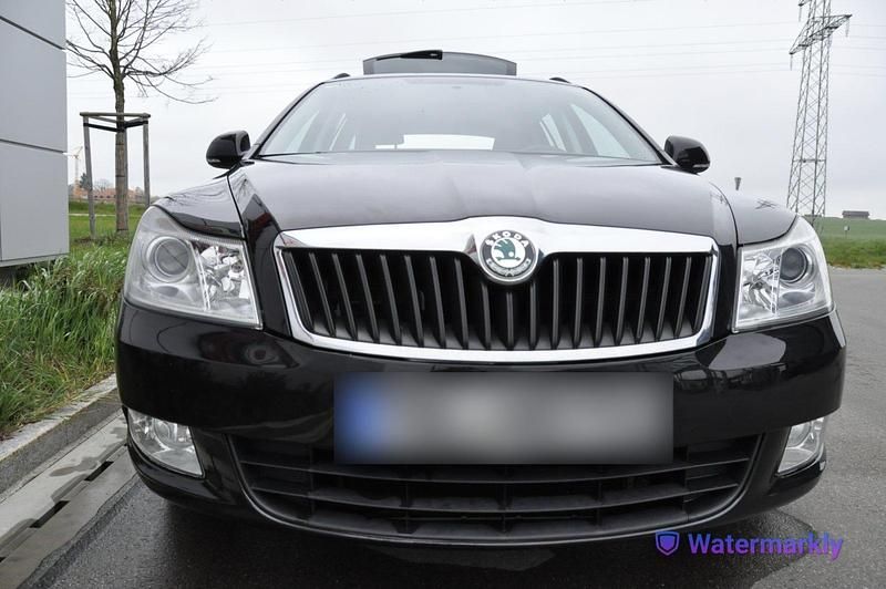 Gebraucht Skoda Octavia 122 PS (89 kW) 2013 Schwarz Kombi