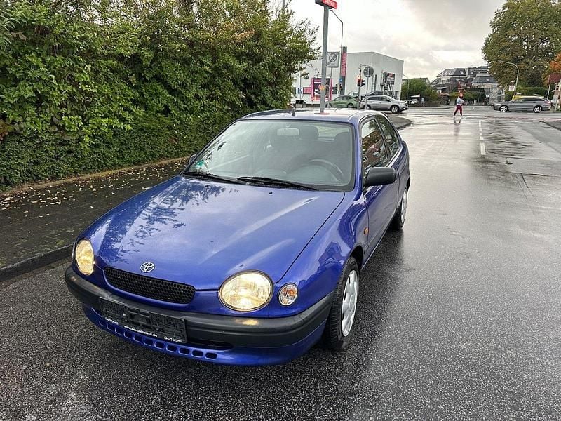 Blau Gebraucht 1998 Toyota Corolla Kleinwagen | 1.990 € (Superpreis) - Bild 1/4