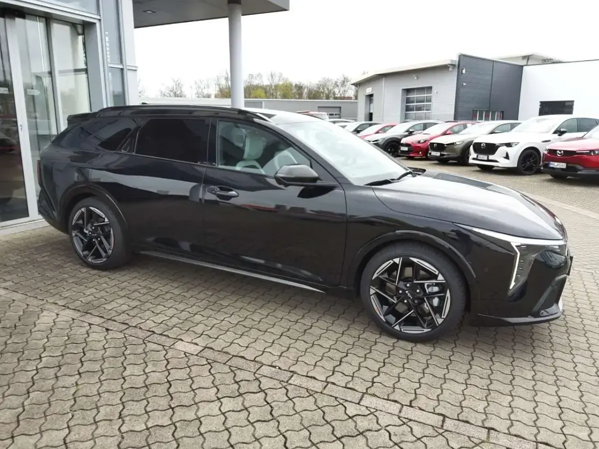 Neu Kia K4 GT-Line 179 PS (131 kW) 2026 Auroraschwarz metallic Kombi