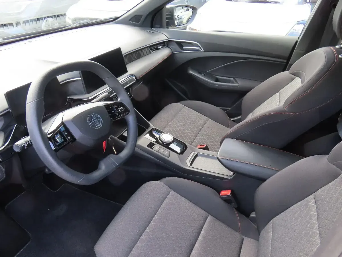 Gebraucht MG MG3 194 PS (142 kW) 2024 Schwarz Kleinwagen