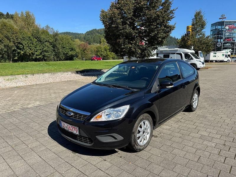 Schwarz Gebraucht 2009 Ford Focus Limousine | 2.450 € (Fairer Preis) - Bild 1/4