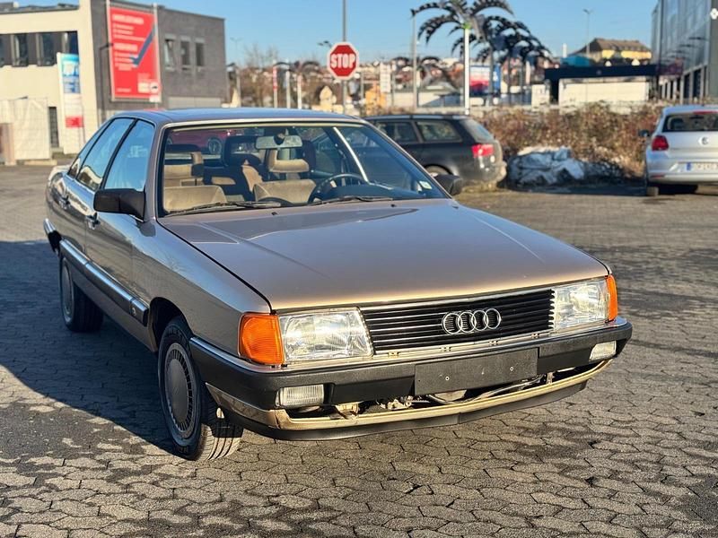 Gebraucht Audi 100 116 PS (85 kW) 1987 Gold Limousine