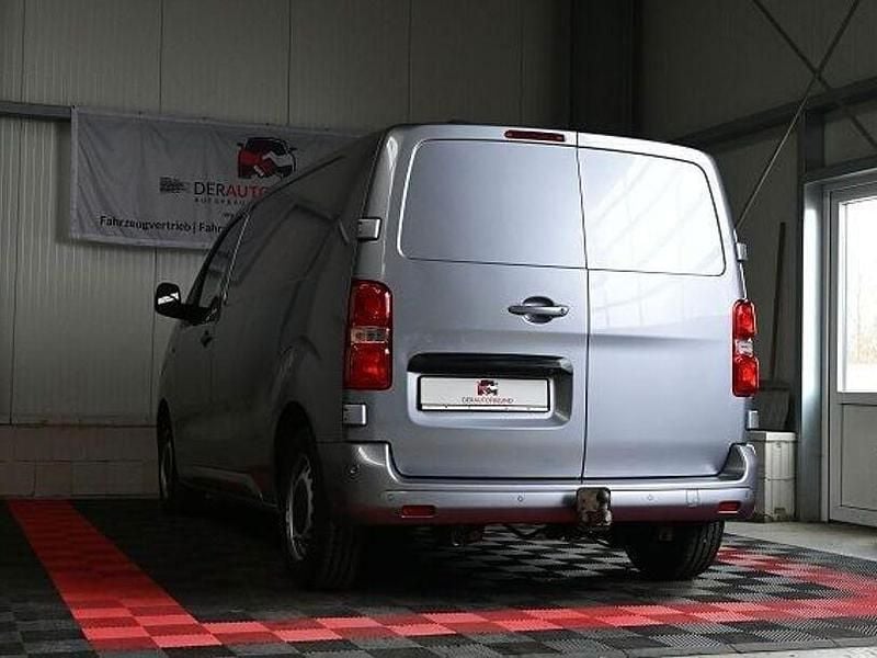 Gebraucht Peugeot Expert 180 PS (132 kW) 2021 Grau Van