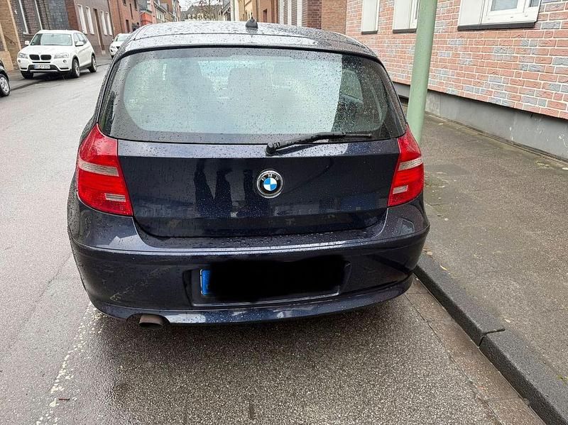 Gebraucht BMW 116 122 PS (89 kW) 2007 Blau Kleinwagen