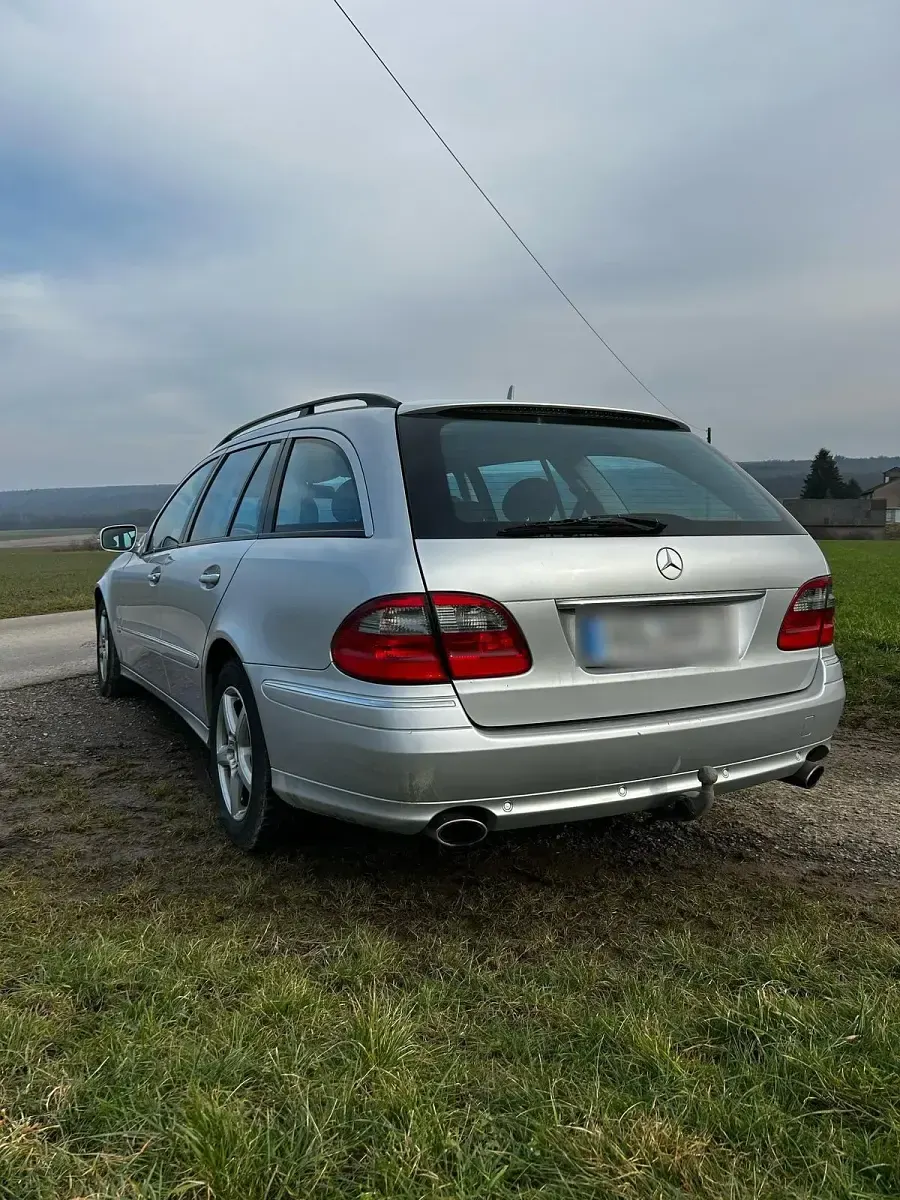 Gebraucht Mercedes E320 224 PS (164 kW) 2008 Silber Kombi