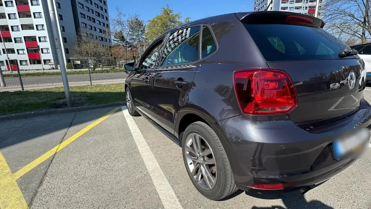 Używany VW Polo 90 KM (66 kW) 2017 Szary Hatchback