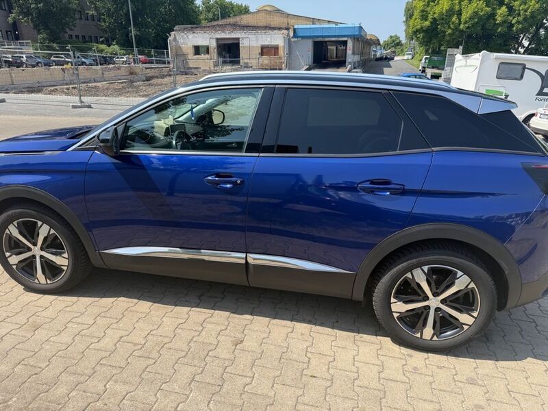 Blau Gebraucht 2018 Peugeot 3008 Allure SUV | 17.400 € (Guter Preis) - Bild 1/4